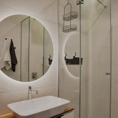 Nora Lux Apartment *