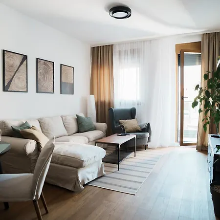 Apartment Nora Lux *